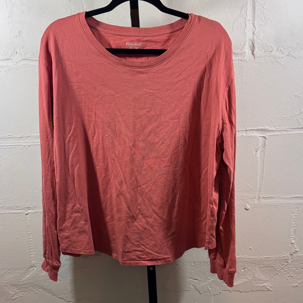 Pendleton Women's Long Sleeve Top in Coral Size XL